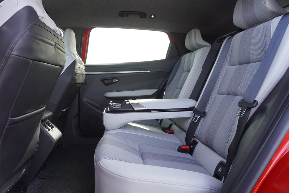 Renault Scenic E-Tech 87 Iconic 5d