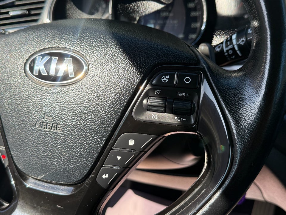 Kia Ceed 1,6 GDi Premium SW DCT 5d