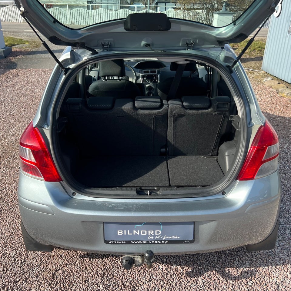 Toyota Yaris 1,3 TX 5d