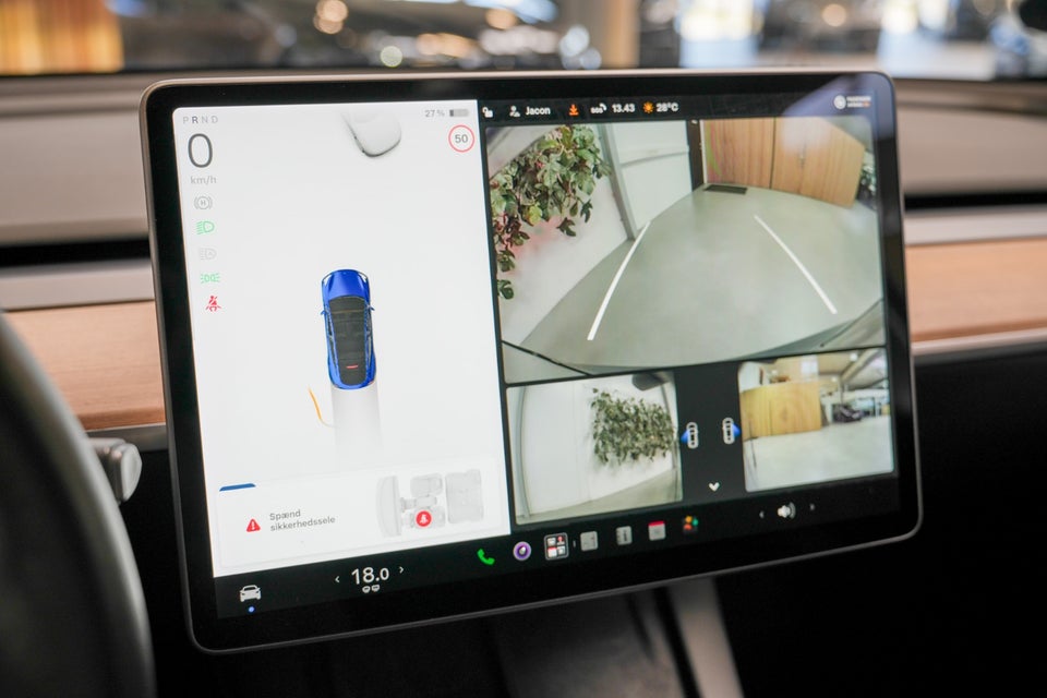 Tesla Model Y Long Range AWD 5d