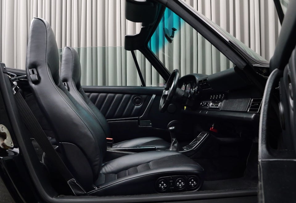 Porsche 911 3,6 Carrera 2 Cabriolet 2d