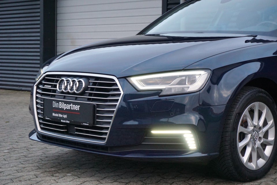 Audi A3 1,4 e-tron Sportback S-tr. 5d