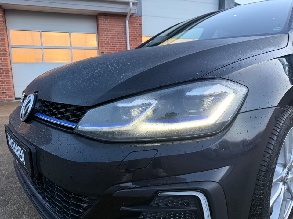 VW Golf VII 1,4 GTE DSG 5d