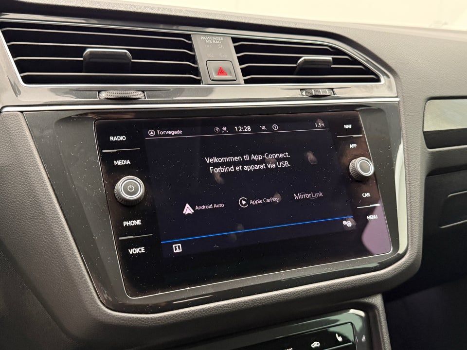 VW Tiguan 1,4 eHybrid Elegance DSG 5d