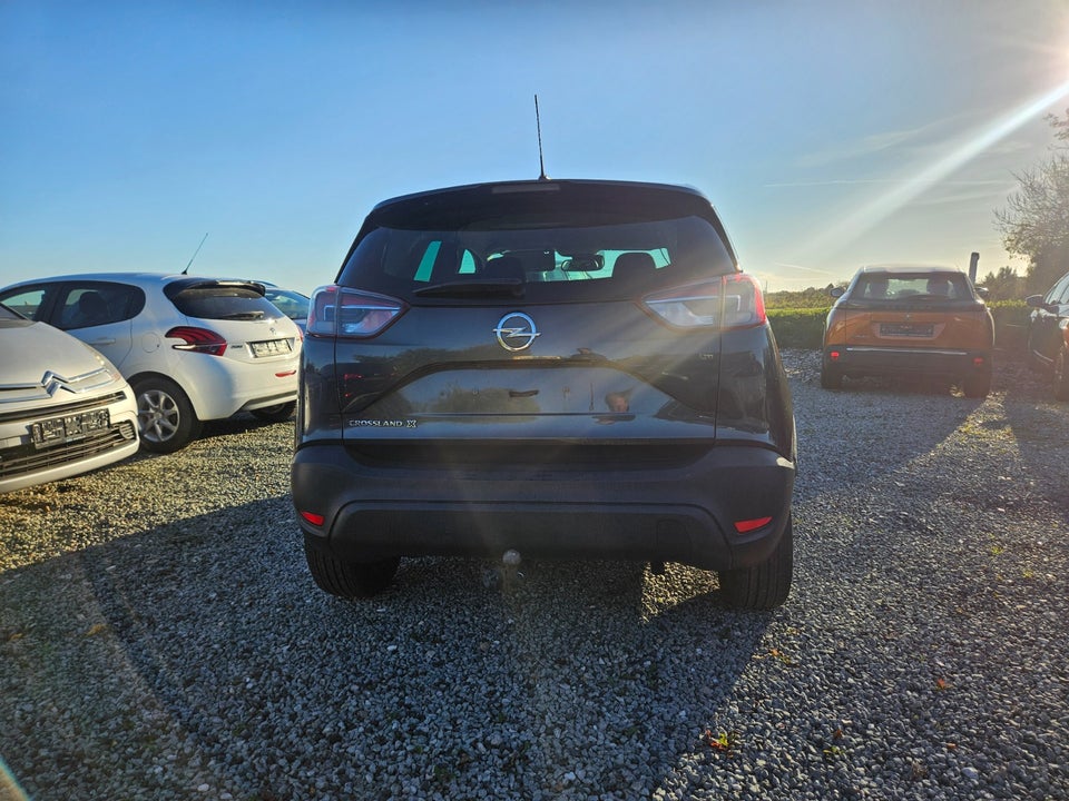 Opel Crossland X 1,2 Enjoy Special 5d