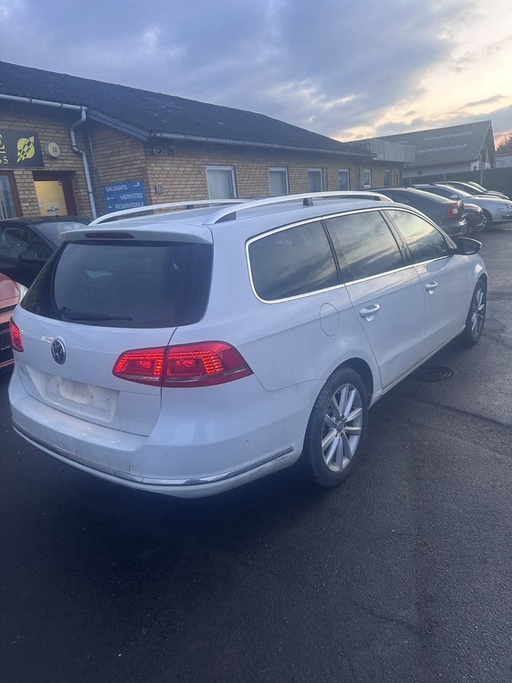 VW Passat 2,0 TDi 140 Highline Variant BMT 5d