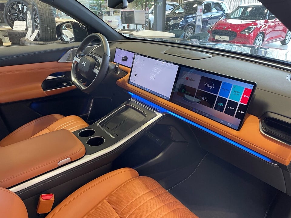 Xpeng G9 Standard Range 5d