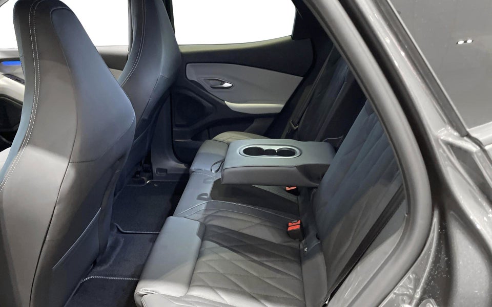 Ford Capri 82 Premium Extended Range 5d