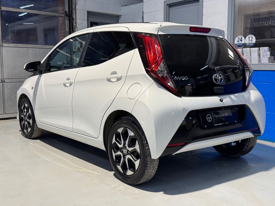 Toyota Aygo 1,0 VVT-i x-sky 5d