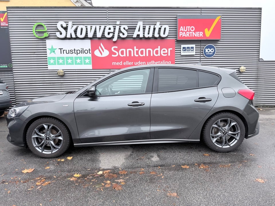 Ford Focus 1,0 EcoBoost mHEV ST-Line 5d