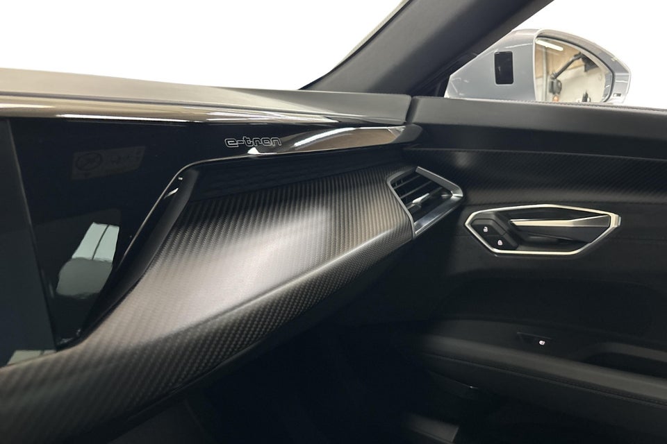 Audi e-tron GT pro quattro 4d