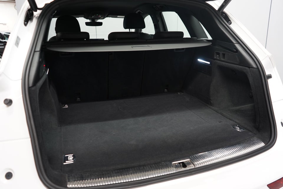 Audi Q5 50 TFSi e S-line quattro S-tr. 5d