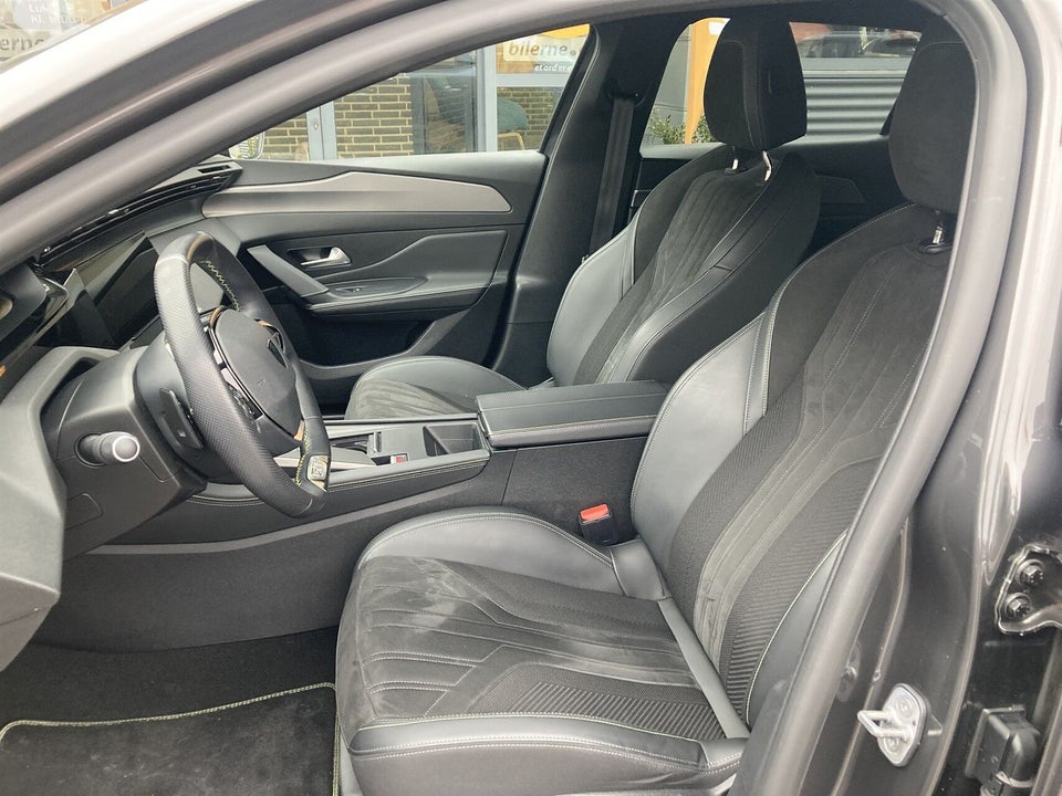 Peugeot 408 1,6 Hybrid GT EAT8 5d