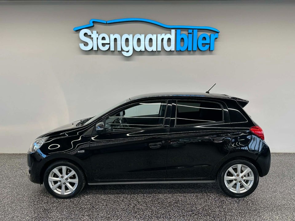 Mitsubishi Space Star 1,2 Black & White CVT 5d