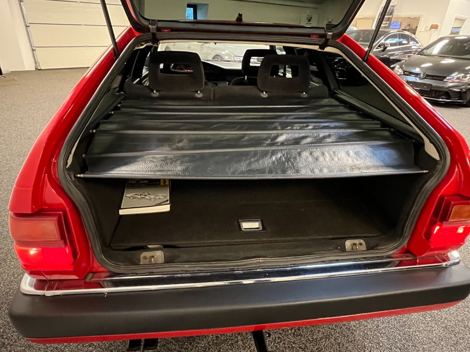 Audi 200 2,2 T 20V Avant quattro 5d