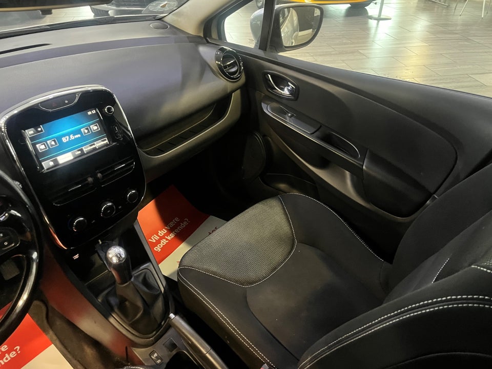 Renault Clio IV 1,5 dCi 90 Expression 5d