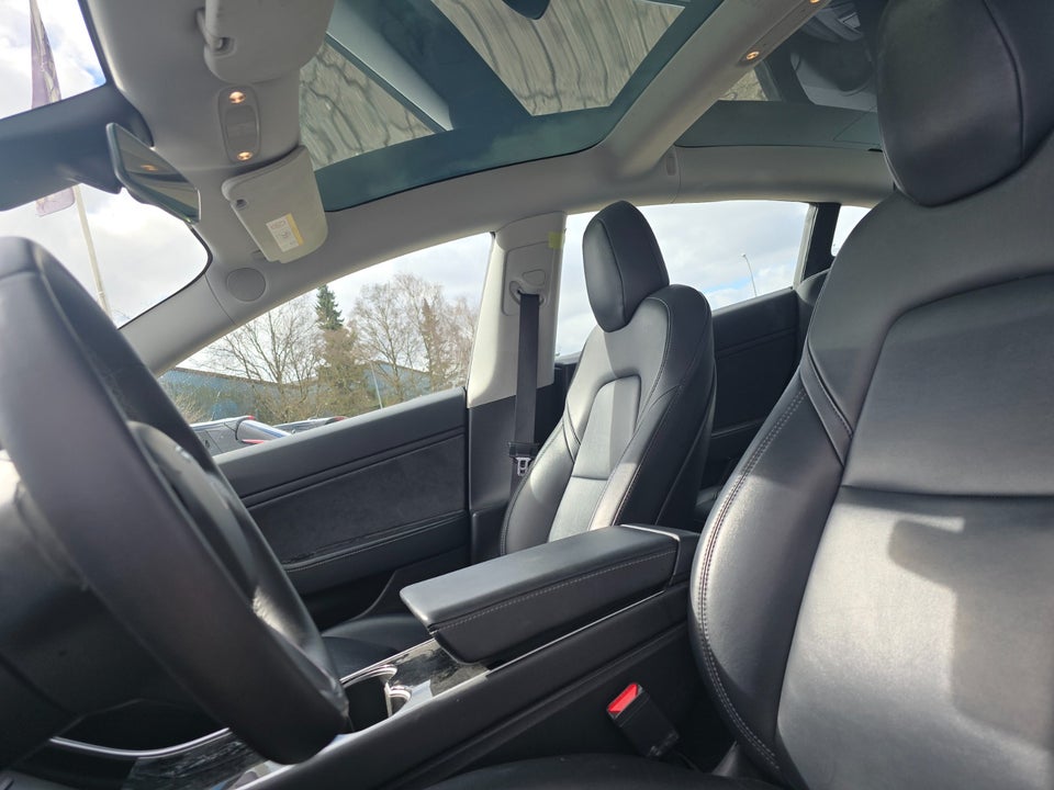 Tesla Model 3 Long Range AWD 4d