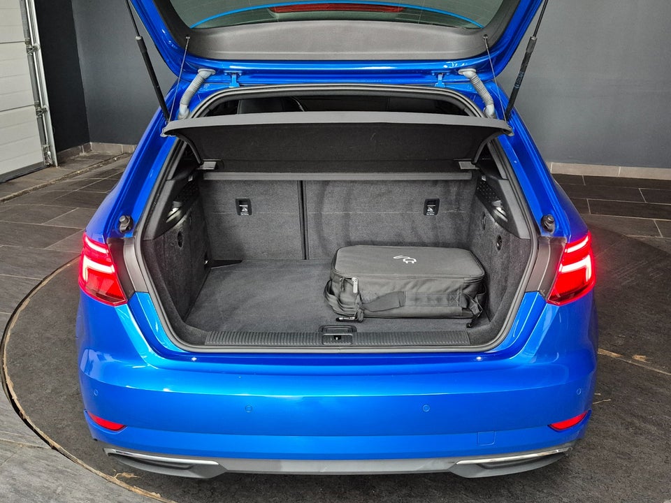 Audi A3 1,4 e-tron Sportback S-tr. 5d