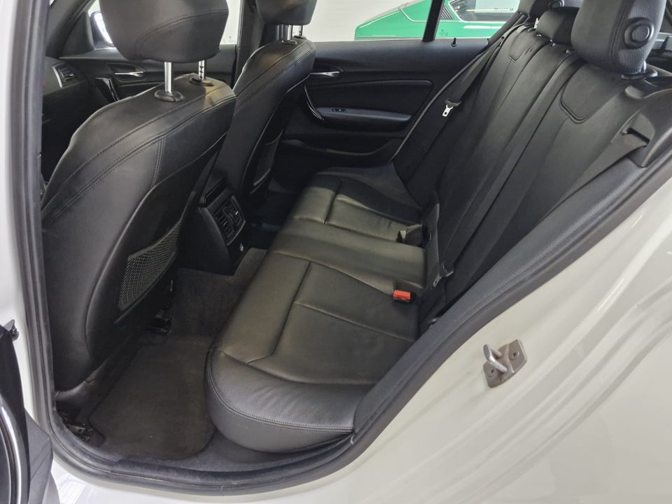 BMW 118i 1,5 Sport Line aut. 5d