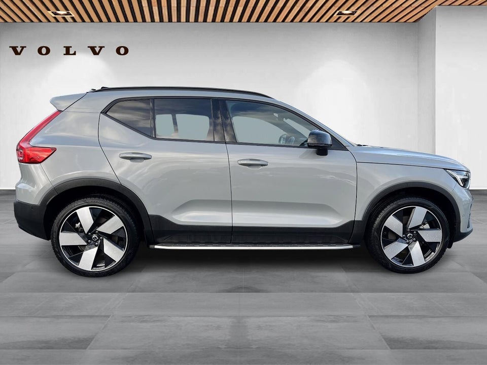 Volvo EX40 Extended Range Core 5d