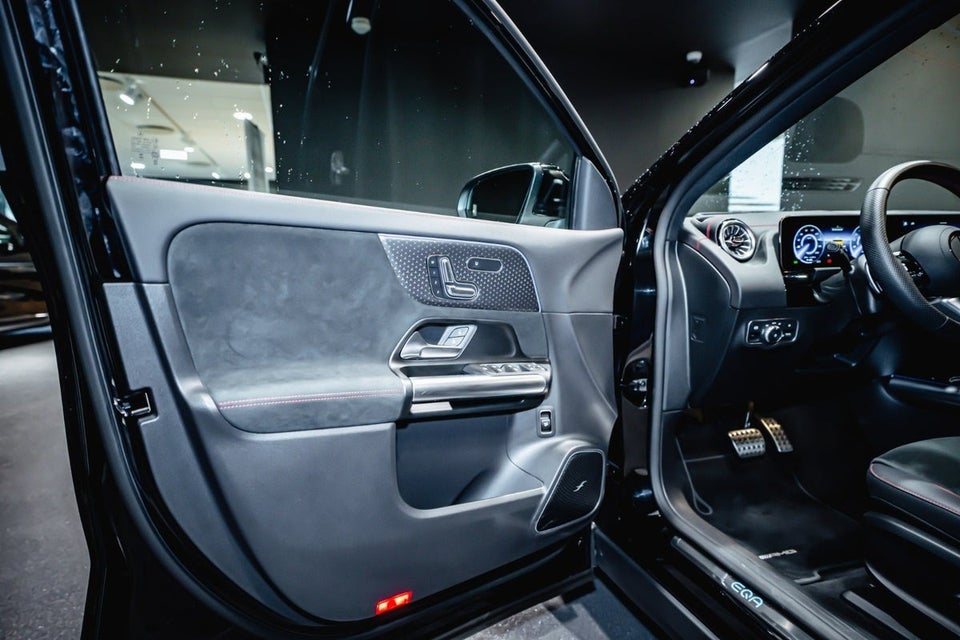 Mercedes EQA250+ AMG Premium 5d