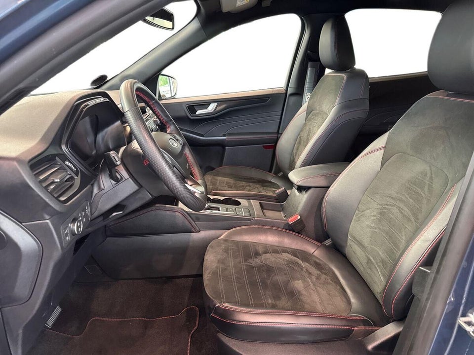 Ford Kuga 2,5 PHEV ST-Line X CVT 5d