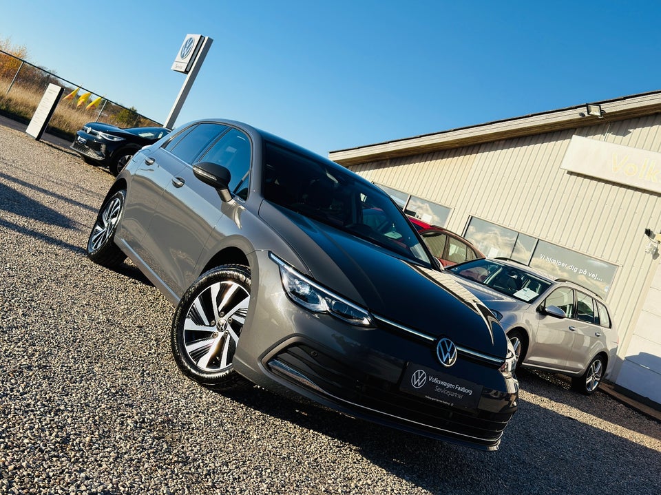 VW Golf VIII 1,4 eHybrid DSG 5d