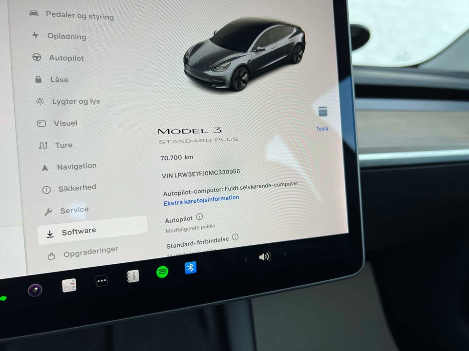 Tesla Model 3 Standard Range+ RWD 4d