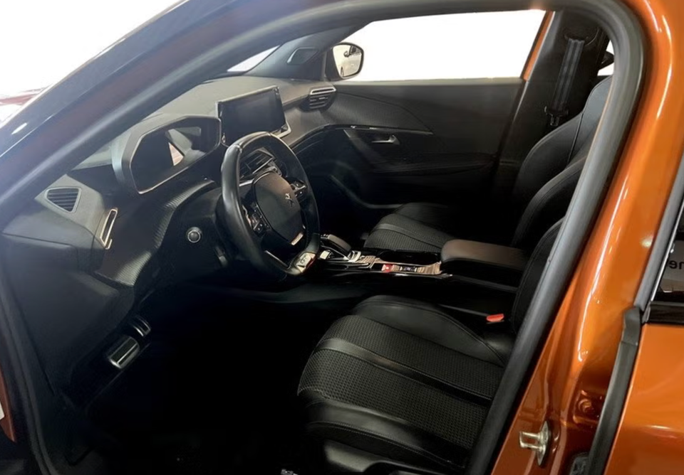 Peugeot e-2008 50 GT Line 5d