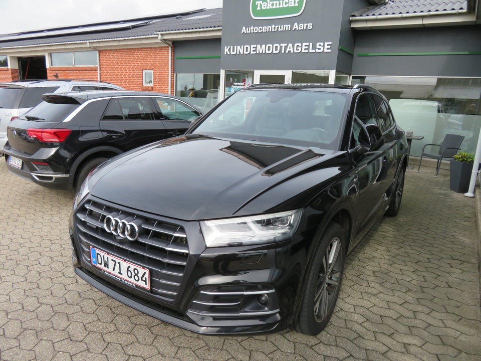 Audi Q5 55 TFSi e S-line quattro S-tr. 5d