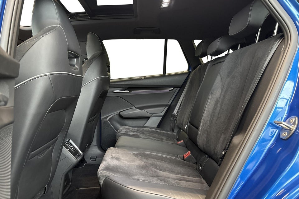Skoda Enyaq 80x iV Sportline 5d