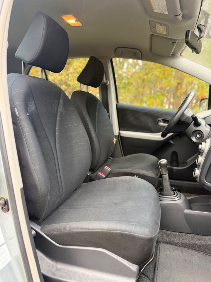 Toyota Yaris 1,3 Luna 5d