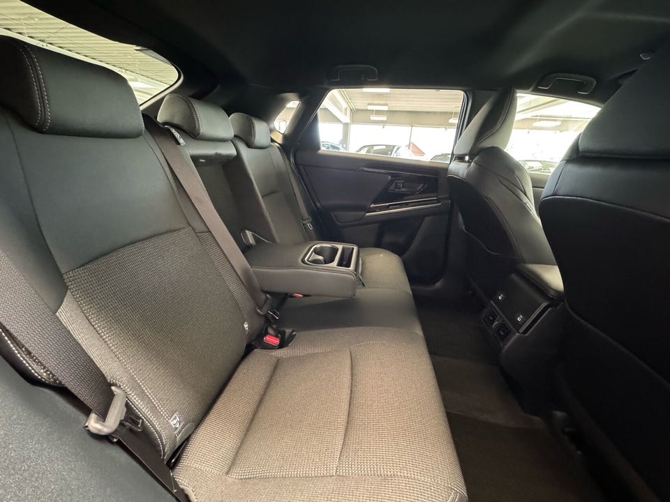 Toyota bZ4X Active 5d