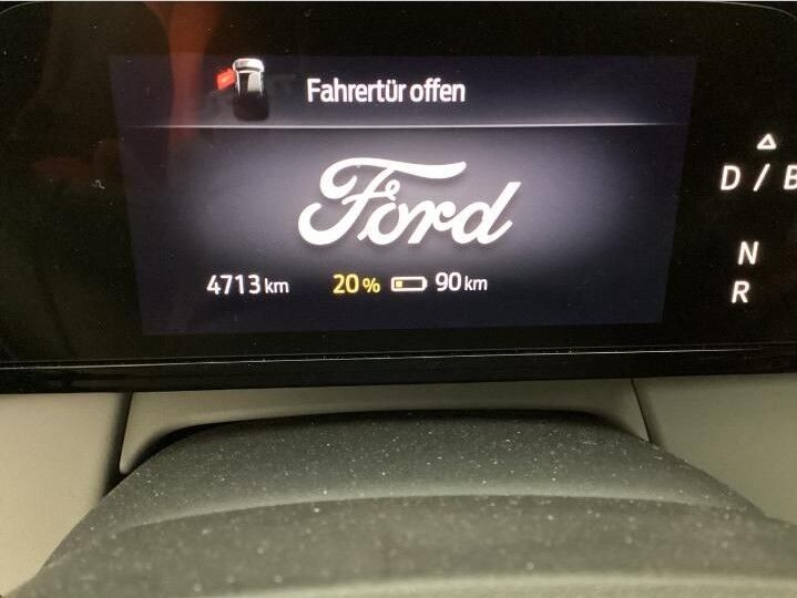 Ford Capri 79 Premium Extended Range AWD 5d