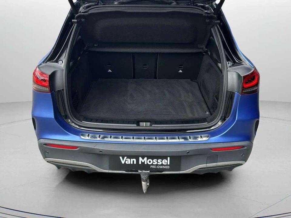 Mercedes EQA350 AMG Line 4Matic 5d