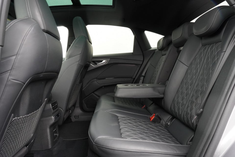 Audi Q4 e-tron 40 S-line Sportback 5d
