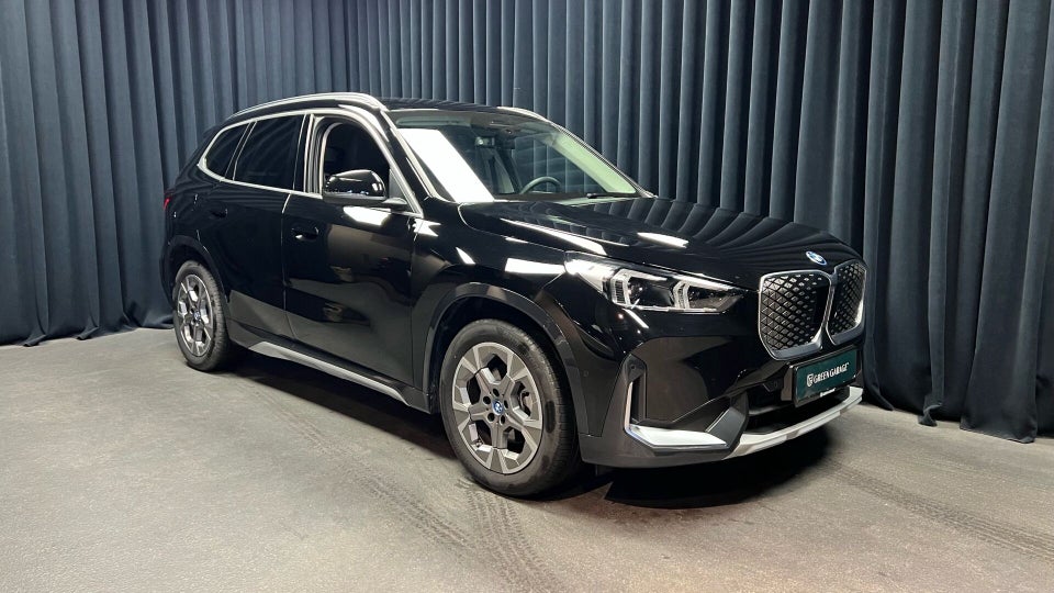 BMW iX1 eDrive20 X-Line 5d