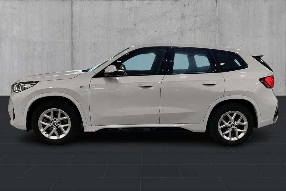 BMW iX1 xDrive30 M-Sport 5d