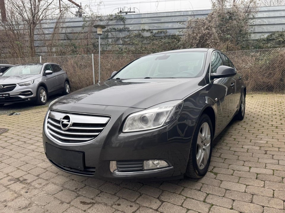 Opel Insignia 2,0 CDTi 130 Edition 4d