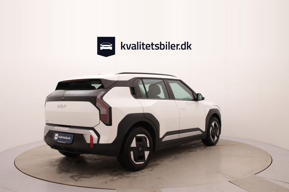 Kia EV3 58 Standard Range Access 5d