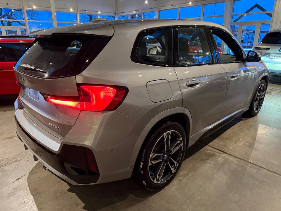 BMW iX1 eDrive20 M-Sport 5d