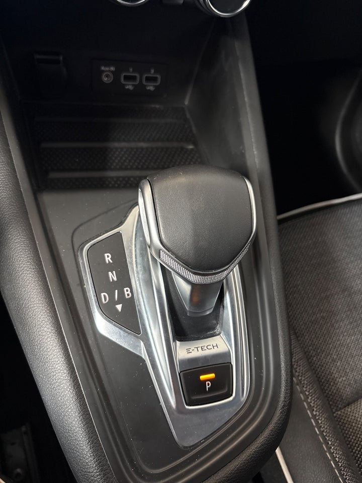 Renault Captur 1,6 E-Tech Intens 5d
