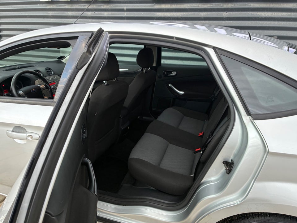 Ford Mondeo 1,6 Ti-VCT 125 Trend 5d