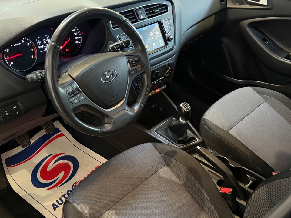 Hyundai i20 1,25 Trend 5d