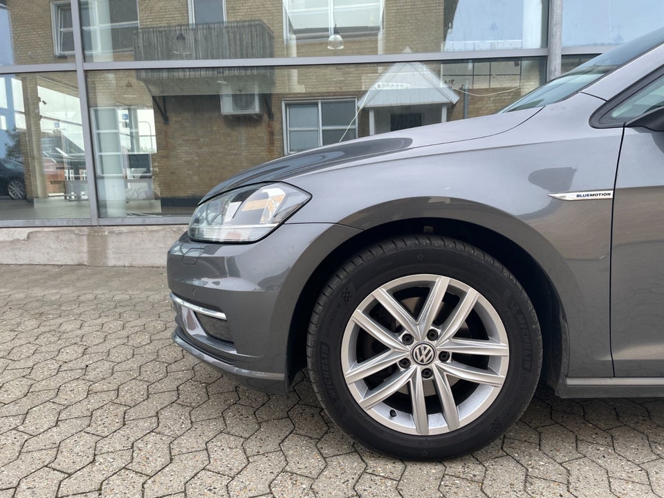 VW Golf VII 1,5 TSi 130 Comfortline DSG 5d