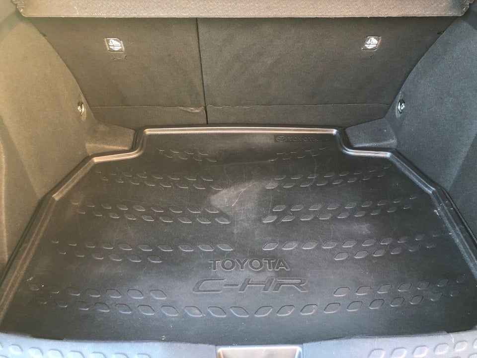 Toyota C-HR 1,8 Hybrid C-HIC CVT 5d