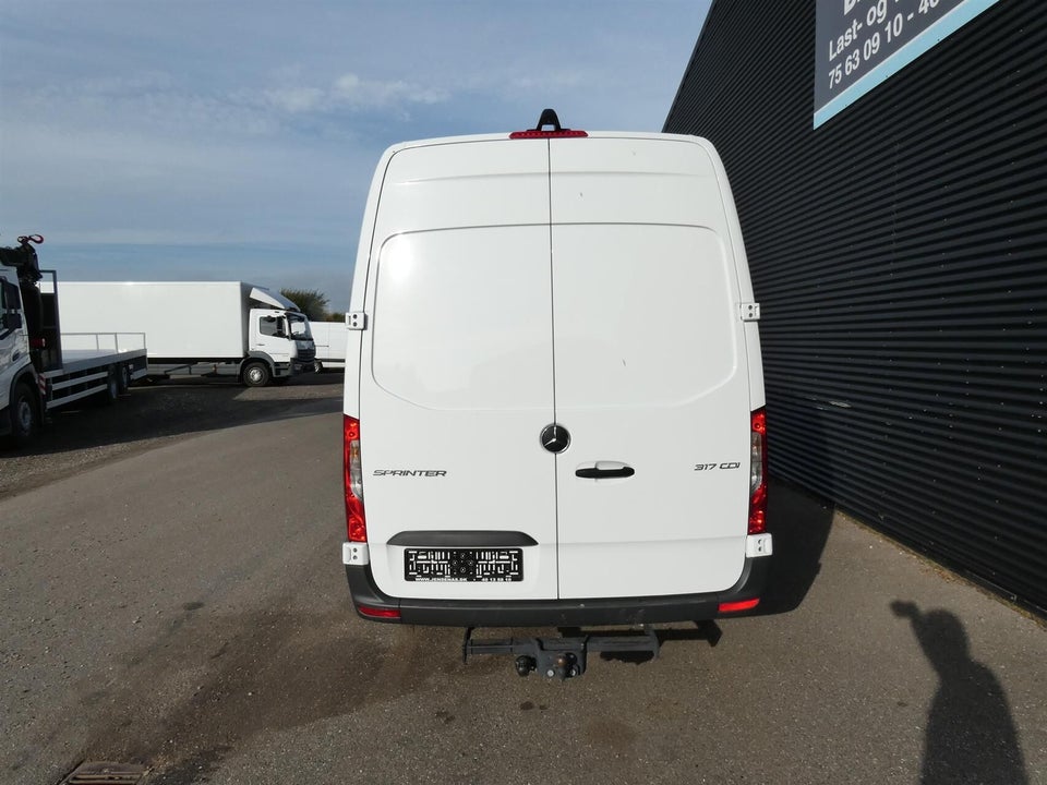 Mercedes Sprinter 317 2,0 CDi A2 Kassevogn PRO aut. RWD
