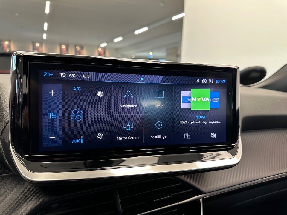 Peugeot 2008 1,2 PureTech 100 Active 5d