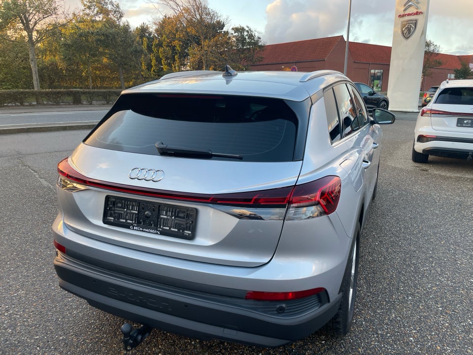 Audi Q4 e-tron 40  5d