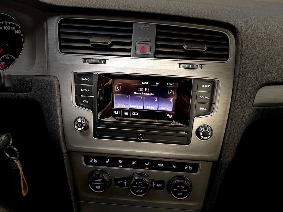 VW Golf VII 1,4 TSi 122 Comfortline BMT 5d